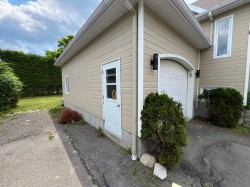 Garage - 