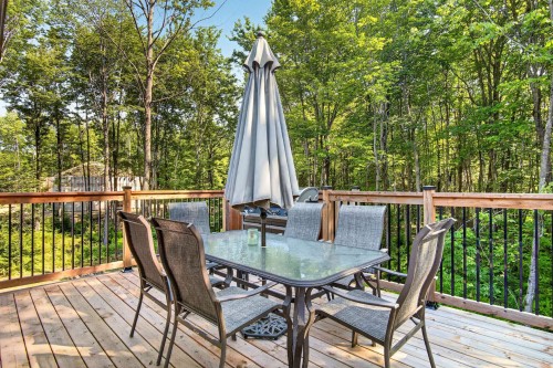 Terrasse - 148 Ch. Du Roi, Saint-Hippolyte, QC 