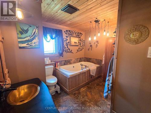 18 Main Street, Timiskaming (Tim - Outside - Rural), ON 