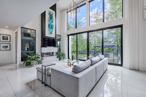 Salon - 17450 Rue Du Titane, Mirabel, QC - Indoor Photo Showing Living Room