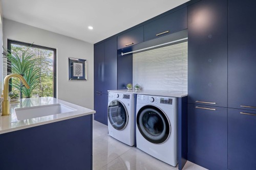 Salle de lavage - 17450 Rue Du Titane, Mirabel, QC - Indoor Photo Showing Laundry Room