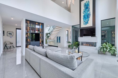Salon - 17450 Rue Du Titane, Mirabel, QC - Indoor With Fireplace