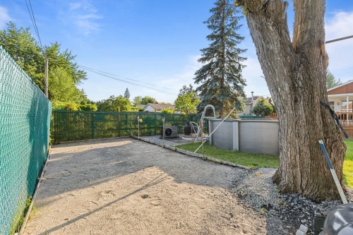 Courtyard - 3315 Rue Coderre, Longueuil (Saint-Hubert), QC - Outdoor