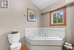 4-piece primary ensuite - 