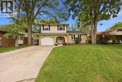 320 LAURENTIAN CRESCENT Sarnia, ON N7S 4W5