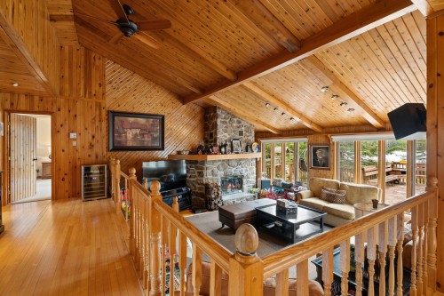 Living Room - 4416 Ch. De La Promenade-Sarah, Sainte-Agathe-Des-Monts, QC 
