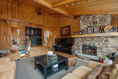 Living Room - 4416 Ch. De La Promenade-Sarah, Sainte-Agathe-Des-Monts, QC 