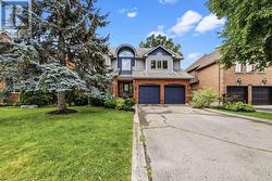 3686 ST. LAURENT COURT  Mississauga (Erin Mills), ON L5L 4T1