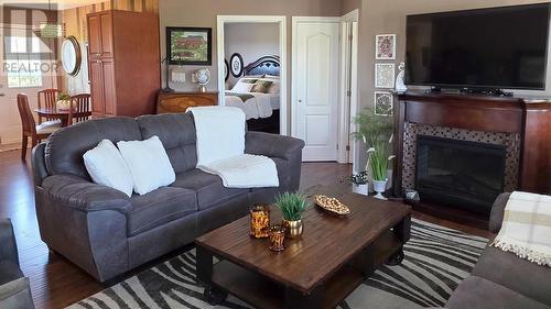 1503 Base Lin, Sault Ste. Marie, ON - Indoor Photo Showing Living Room With Fireplace