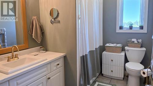 1503 Base Lin, Sault Ste. Marie, ON - Indoor Photo Showing Bathroom