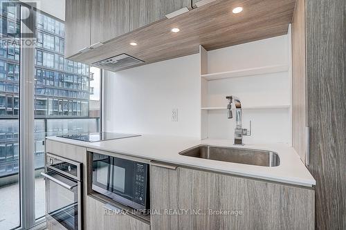 710 - 77 Shuter Street, Toronto, ON 