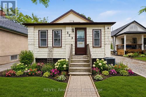 32 ST PETER STREET  St. Catharines (Burleigh Hill), ON L2T 1N9