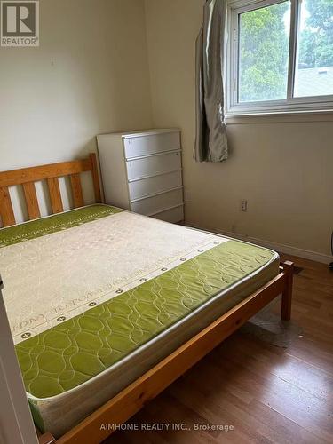 Upper - 17 Heatherside Drive, Toronto, ON 