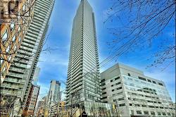 1309 - 832 BAY STREET Toronto, ON M5S 1Z6
