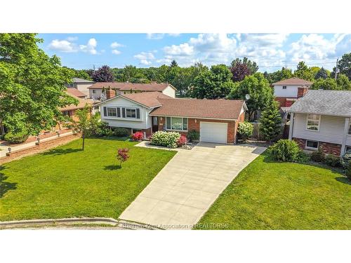 100 Argyle Crescent, Chatham, ON 