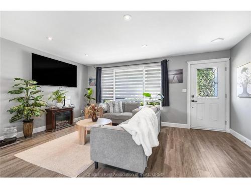 100 Argyle Crescent, Chatham, ON 