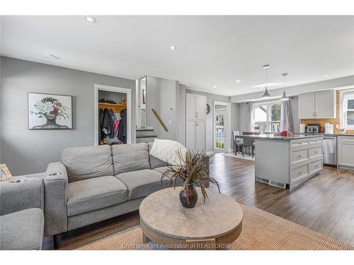 100 Argyle Crescent, Chatham, ON 