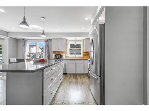 100 Argyle Crescent, Chatham, ON 
