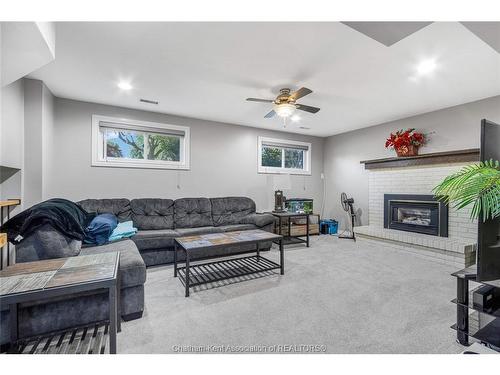 100 Argyle Crescent, Chatham, ON 