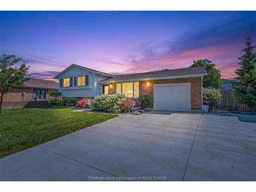 100 Argyle Crescent, Chatham, ON 