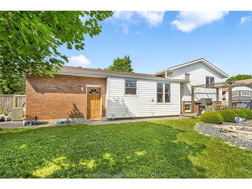 100 Argyle Crescent, Chatham, ON 