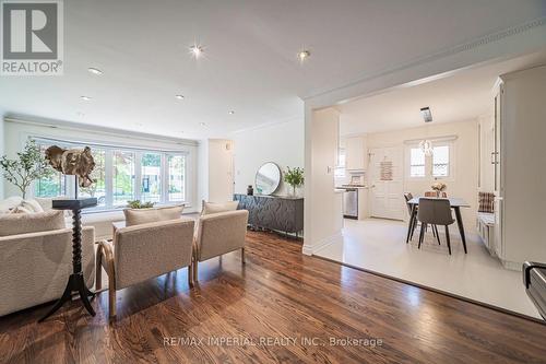 4 Quincy Crescent, Toronto, ON 