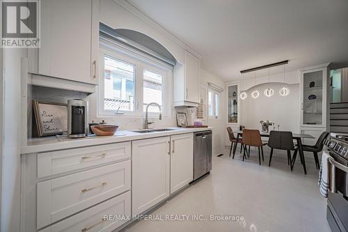 4 Quincy Crescent, Toronto, ON 