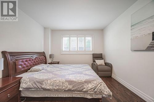 4 Quincy Crescent, Toronto, ON 