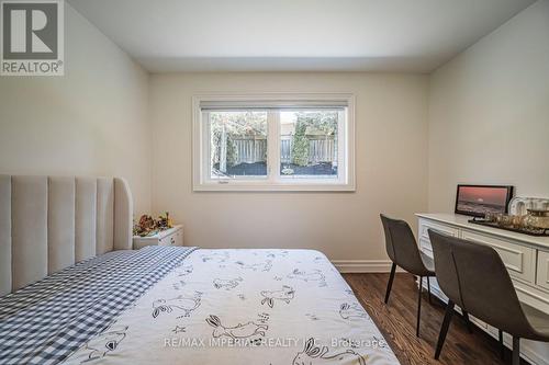 4 Quincy Crescent, Toronto, ON 