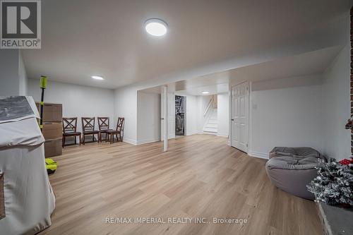 4 Quincy Crescent, Toronto, ON 