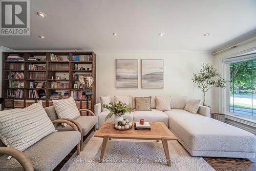 4 Quincy Crescent, Toronto, ON 