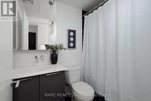 919 - 95 Bathurst Street, Toronto, ON - Indoor Photo Showing Bathroom