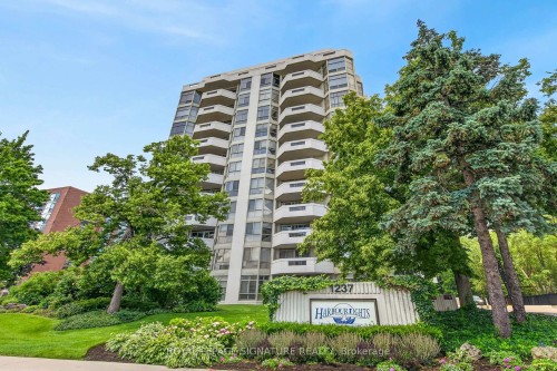 405-1237 North Shore Boulevard E, Burlington, ON - Outdoor With Balcony