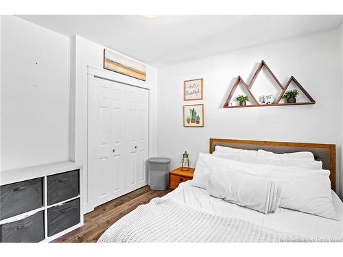 26 Chelsea Crt, Fredericton, NB 
