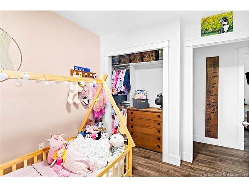 26 Chelsea Crt, Fredericton, NB 