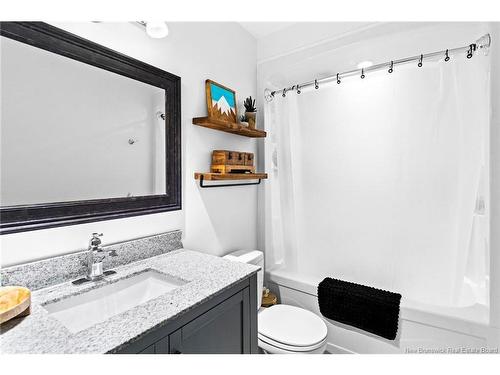26 Chelsea Crt, Fredericton, NB 