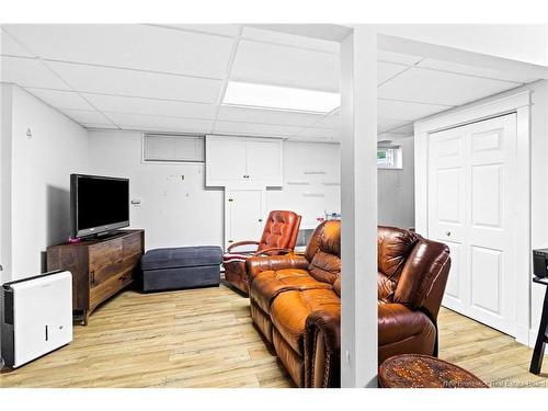 26 Chelsea Crt, Fredericton, NB 