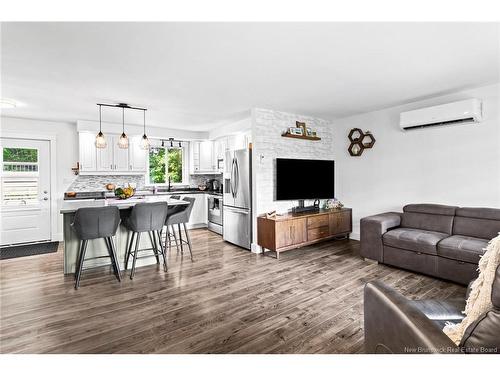 26 Chelsea Crt, Fredericton, NB 