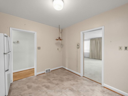 359 Renforth Drive, Toronto, ON - Indoor Photo Showing Other Room