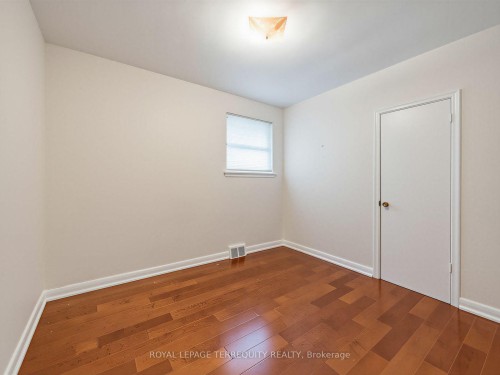 359 Renforth Drive, Toronto, ON - Indoor Photo Showing Other Room