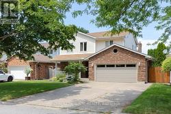 5 BAHAMA BAY St. Catharines (Bunting/Linwell), ON L2M 7W2