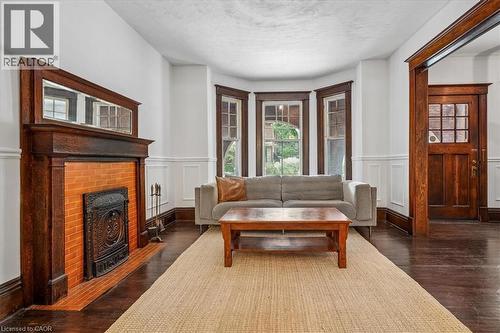 33 Saint Clair Avenue, Hamilton, ON 