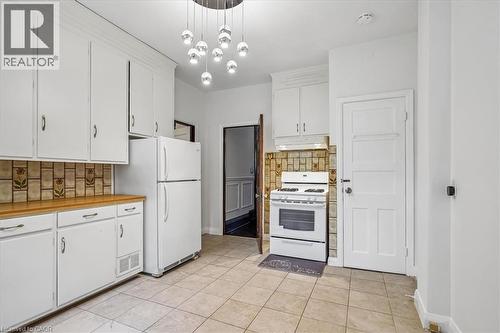 33 Saint Clair Avenue, Hamilton, ON 