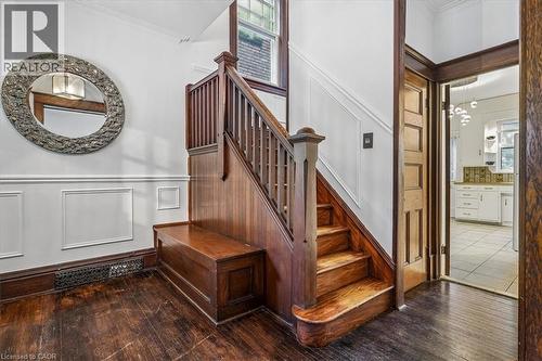 33 Saint Clair Avenue, Hamilton, ON 