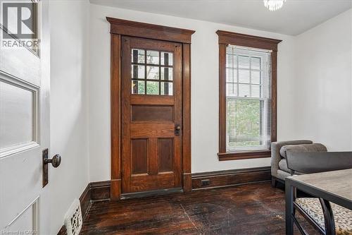 33 Saint Clair Avenue, Hamilton, ON 