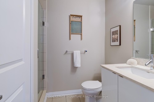 B415-60 Annie Craig Drive, Toronto, ON 