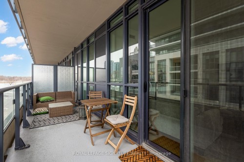 B415-60 Annie Craig Drive, Toronto, ON 