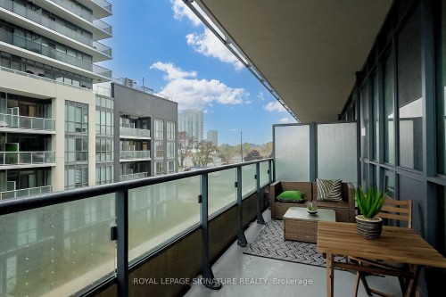 B415-60 Annie Craig Drive, Toronto, ON 