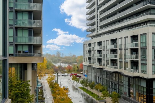 B415-60 Annie Craig Drive, Toronto, ON 