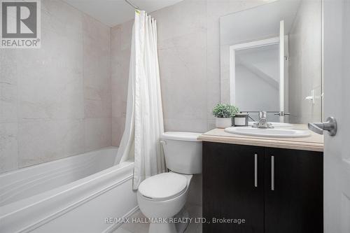 82 Woodbine Avenue, Toronto, ON 